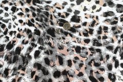 97% katoen 3% elastan. panterprint